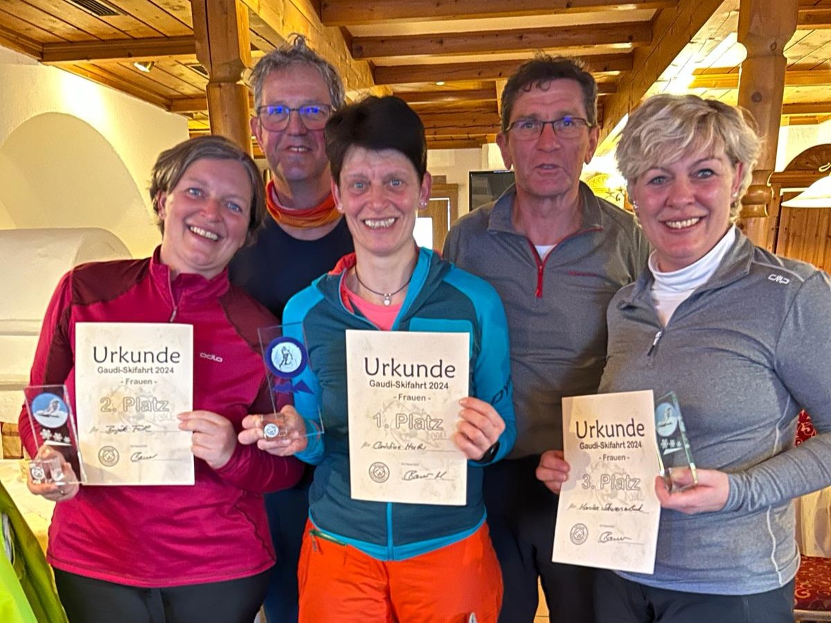Familienskifahrt & Gaudirennen 2024 in Lofer